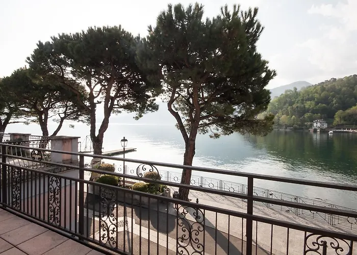 Il Golfo Lägenhet Lenno